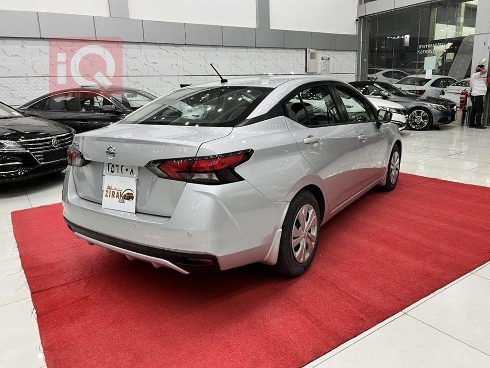 Nissan Versa
